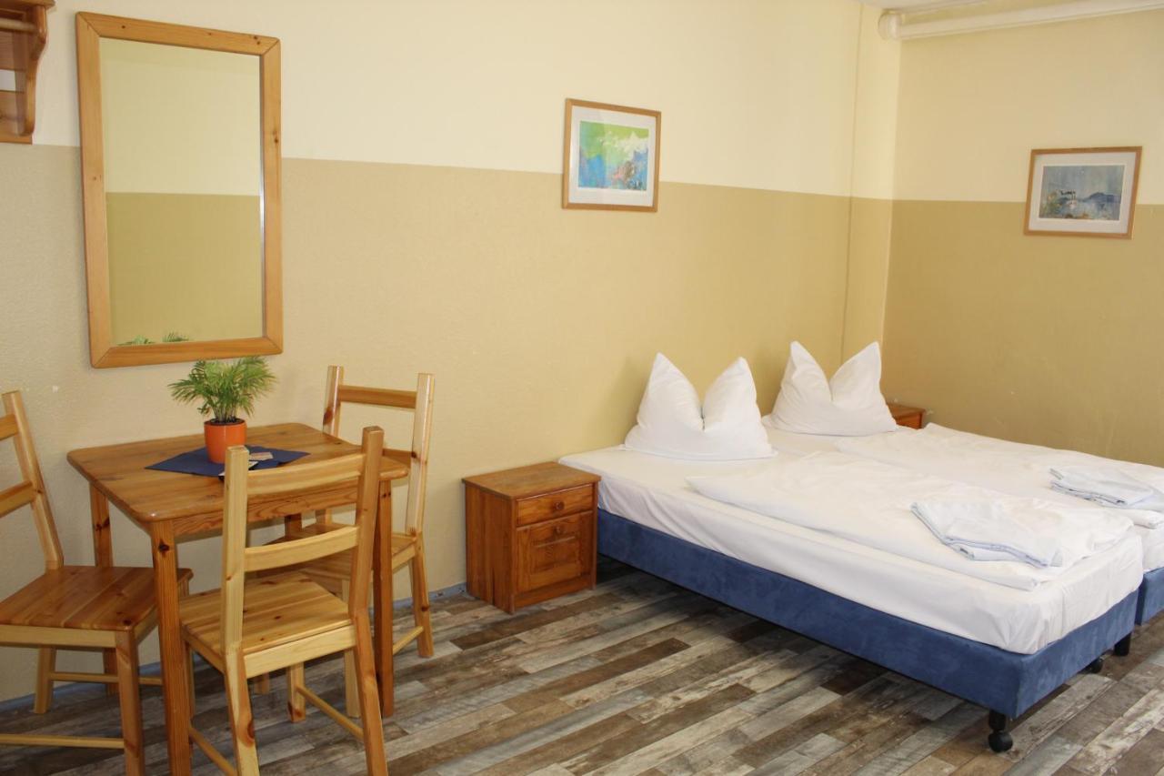 Pension Schwalbenweg Шенефельд Номер фото